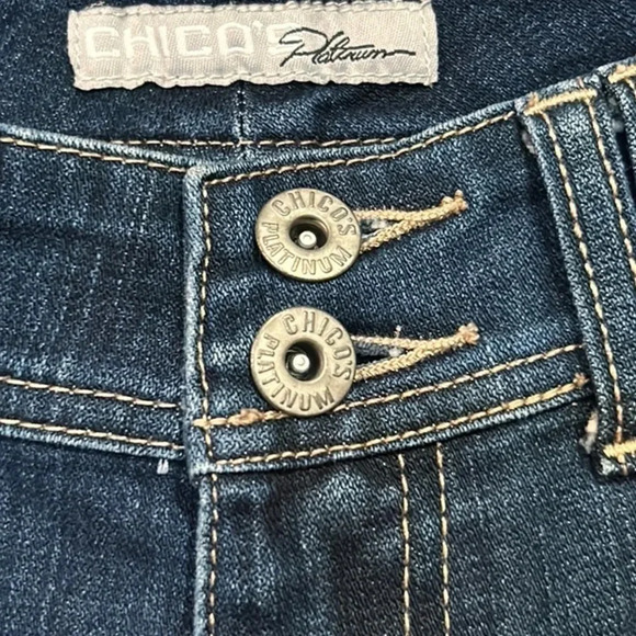 Chico’s Platinum Claire Crop Jeans Size 4 - Picture 10 of 10